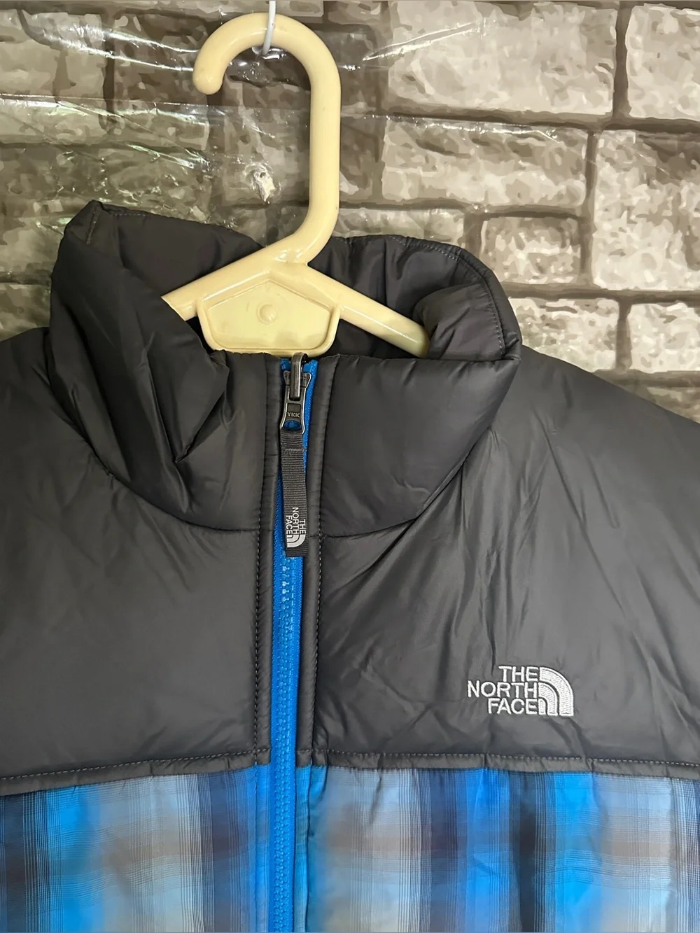 NWT The North Face Kids Black & Blue Plaid Insulated Vest Youth XL
